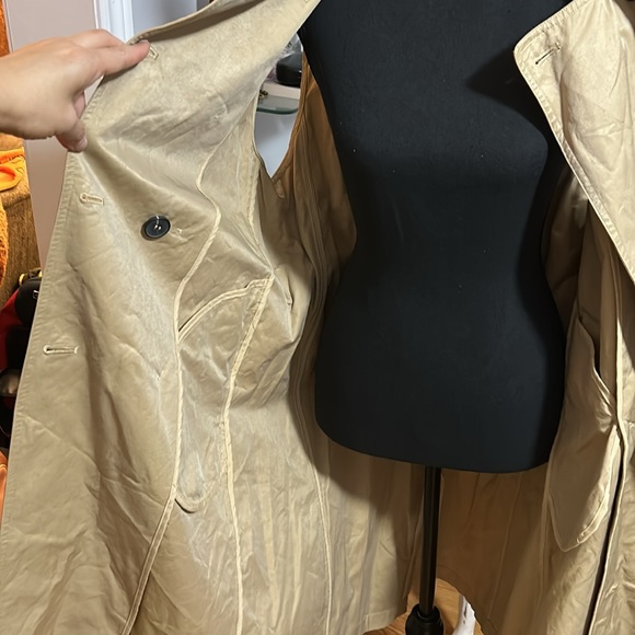 Beautiful unbranded Sleeveless Coat - Picture 8 of 11